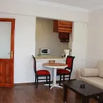Luxor אלאניה
