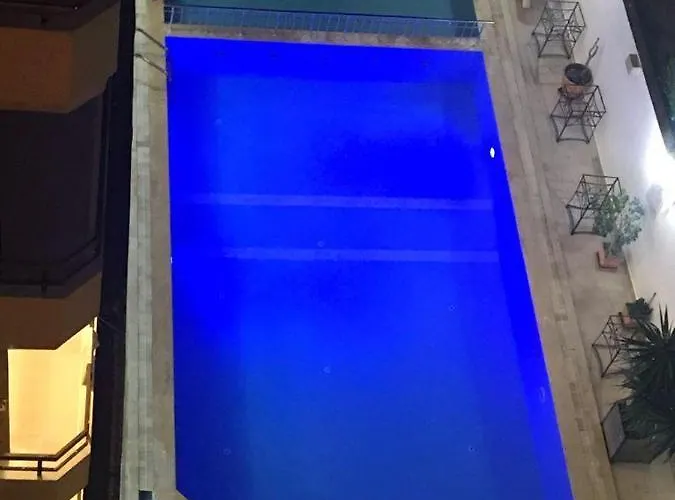 Luxor מלון דירות